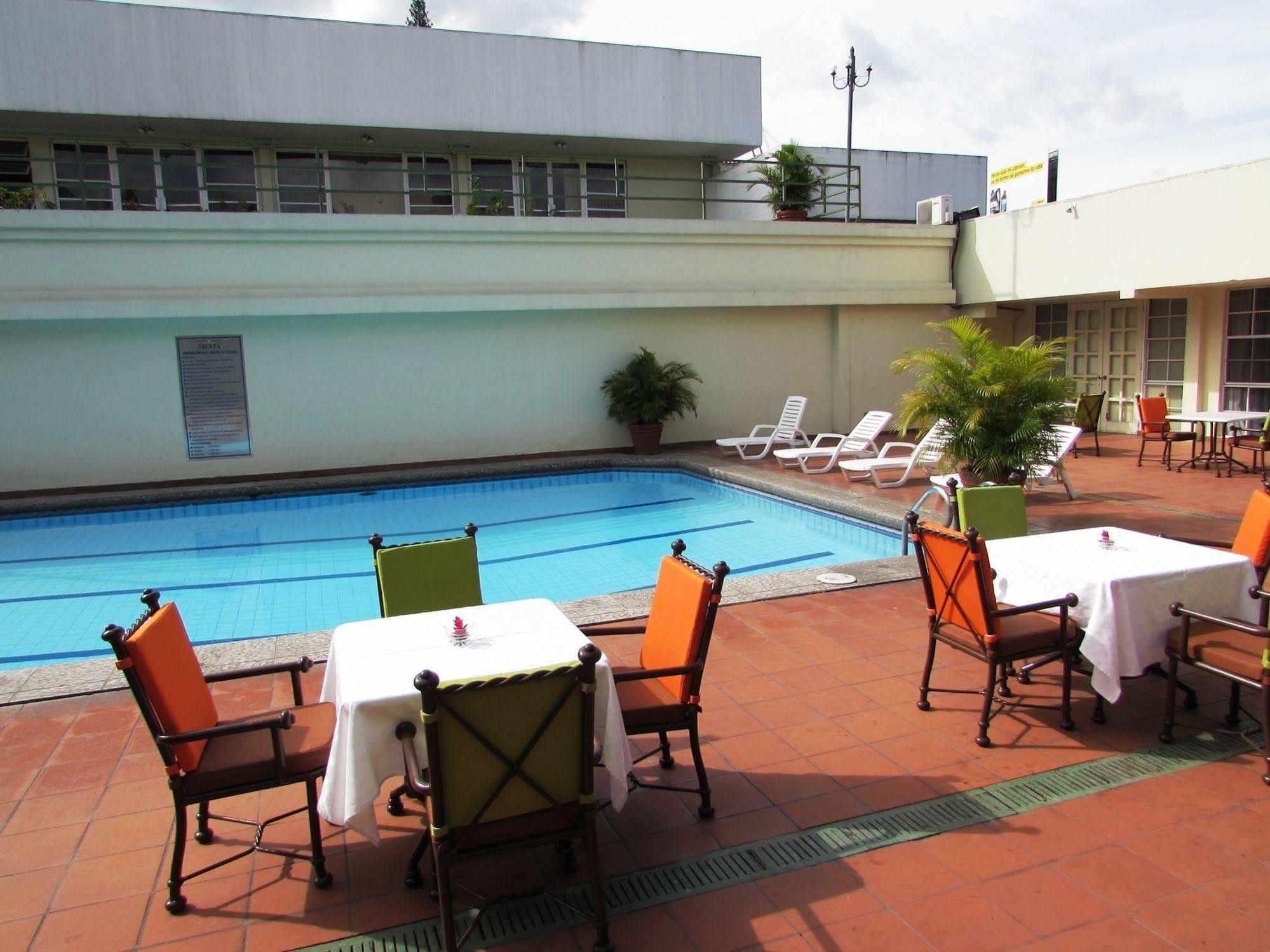 Siesta Hotel And Casino Antiguo Cuscatlán Exterior foto